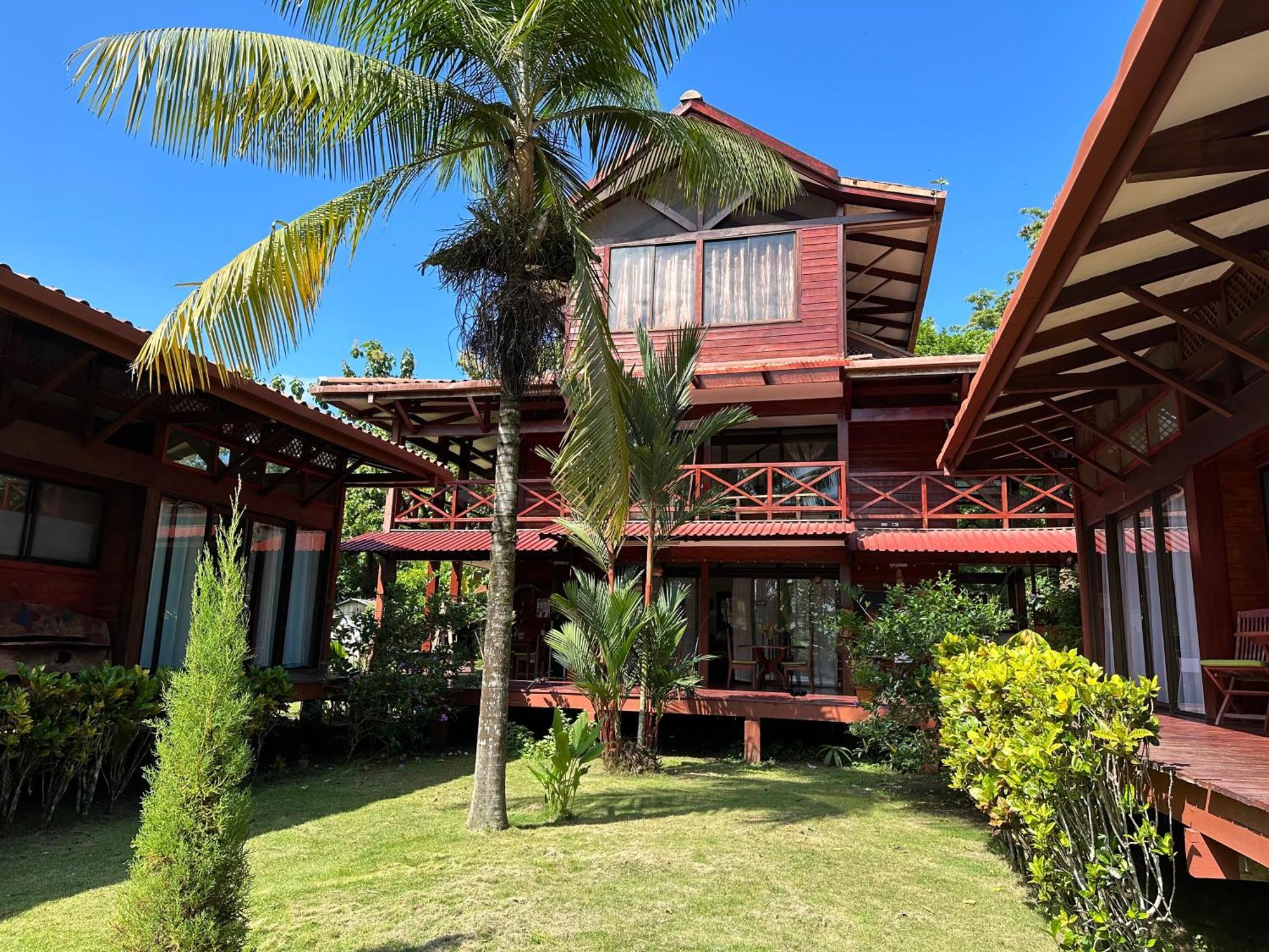 Hotel Kenaki Lodge Cahuita Eksteriør billede