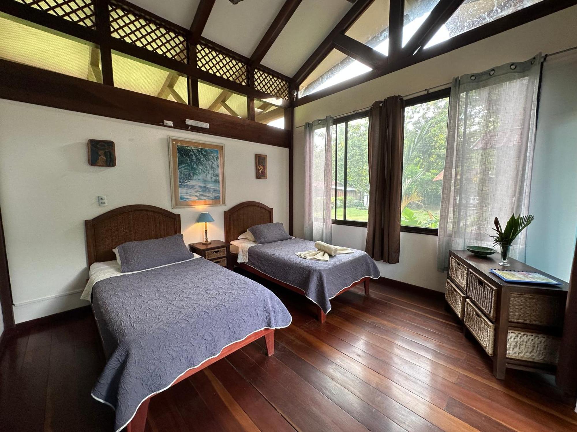 Hotel Kenaki Lodge Cahuita Eksteriør billede