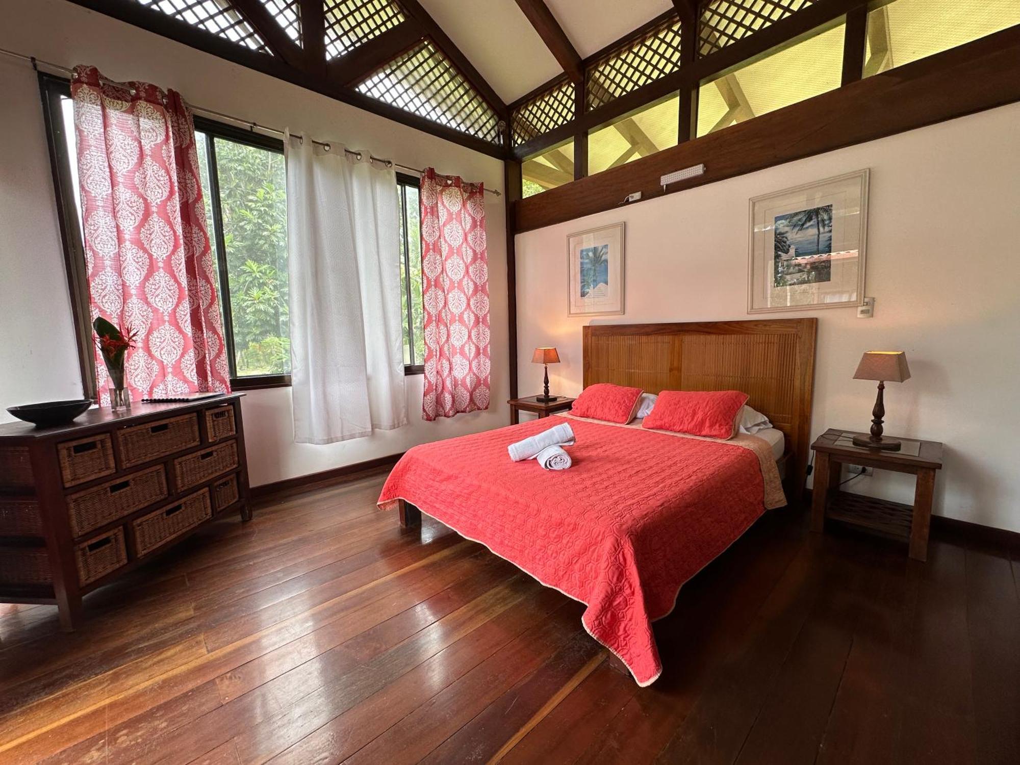 Hotel Kenaki Lodge Cahuita Eksteriør billede