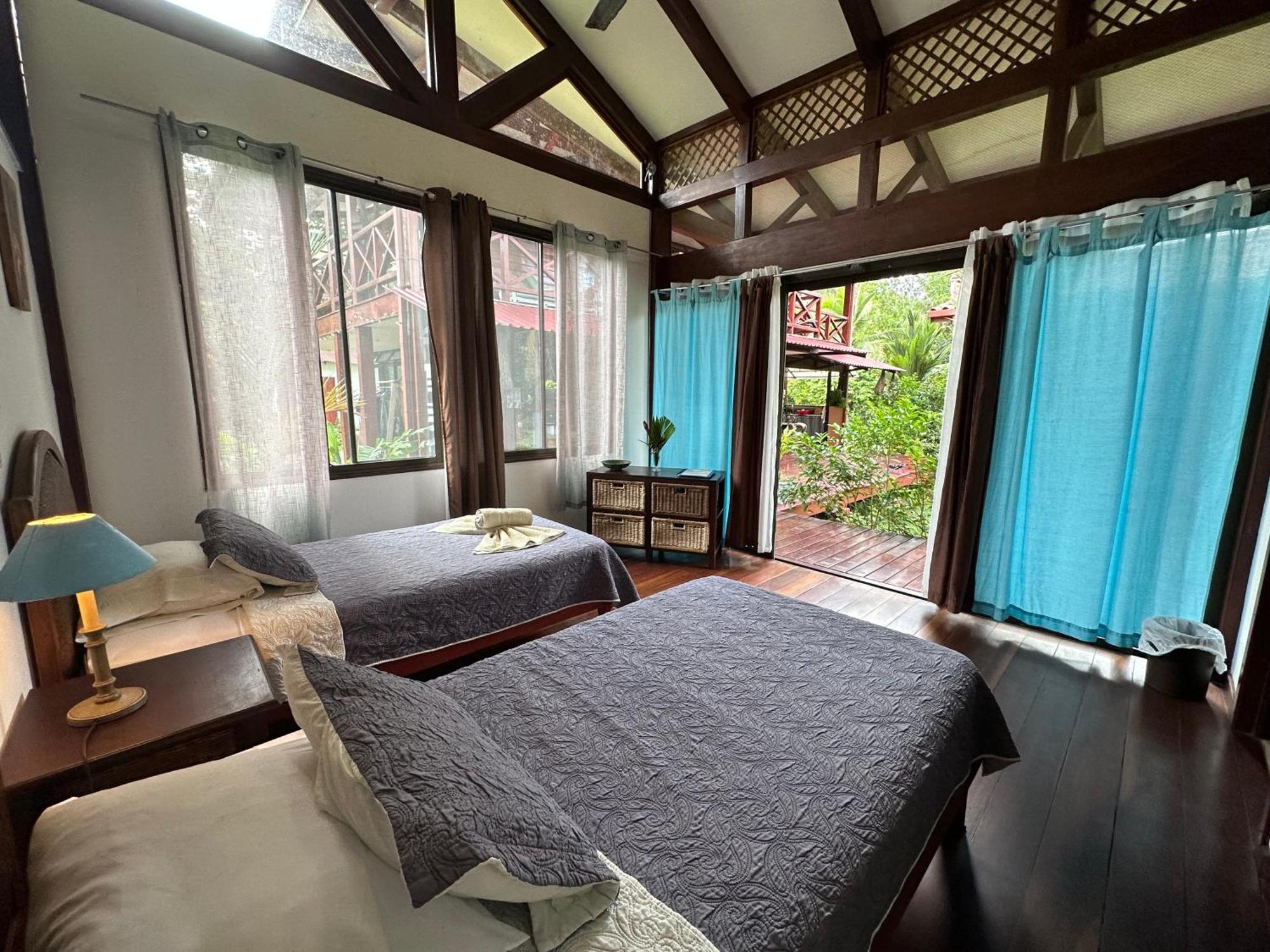 Hotel Kenaki Lodge Cahuita Eksteriør billede