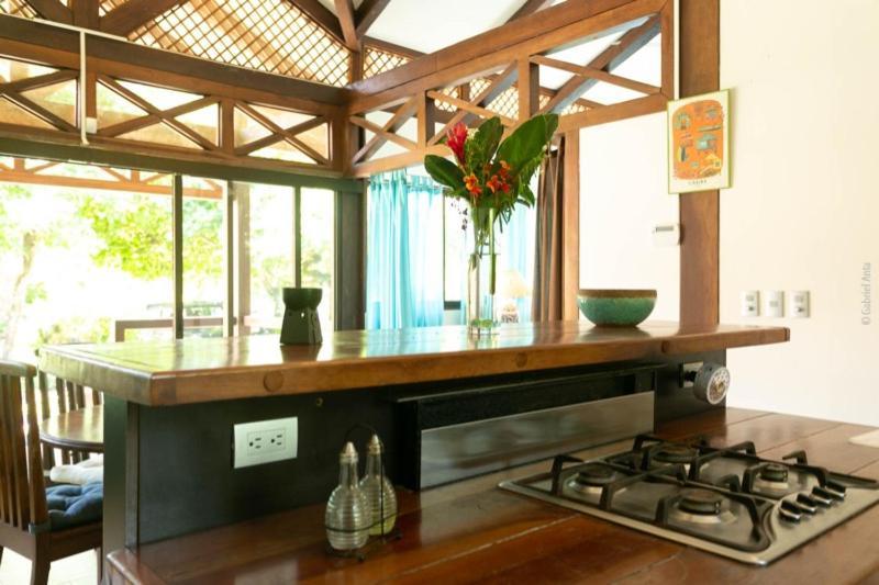 Hotel Kenaki Lodge Cahuita Eksteriør billede